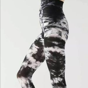 NWT Urban Outfitters Black Tie Dye Opaque Tights - Size S/M